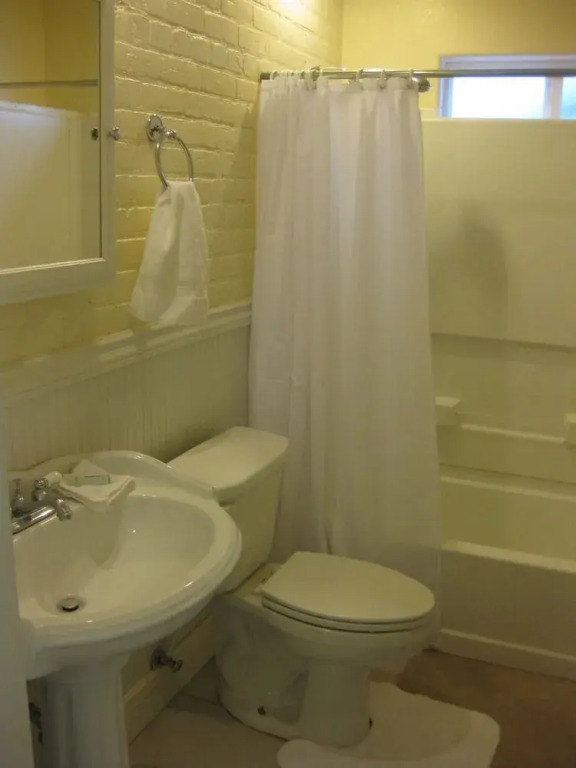 Monroe Inn