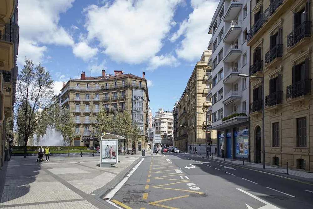 Bilbao Plaza by FeelFree Rentals
