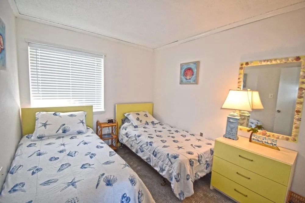 Surfside 60 Unit 303 - 3 Br Condo