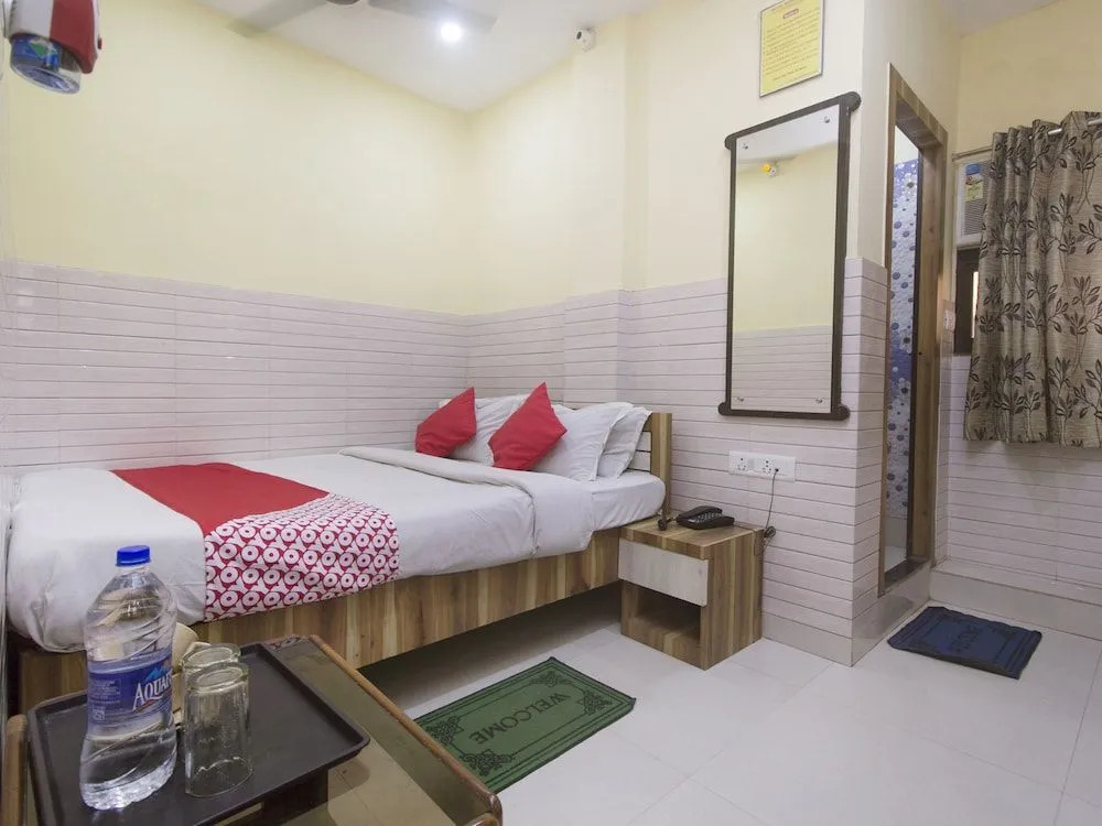 Bidhan Plaza by OYO Rooms