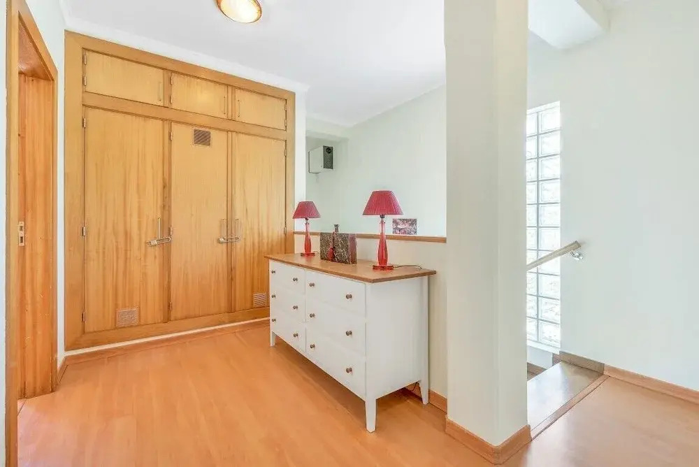 3 Bedroom Villa, Sleeps 6, with Pool, Air Con, WiFi & Walk to Shops