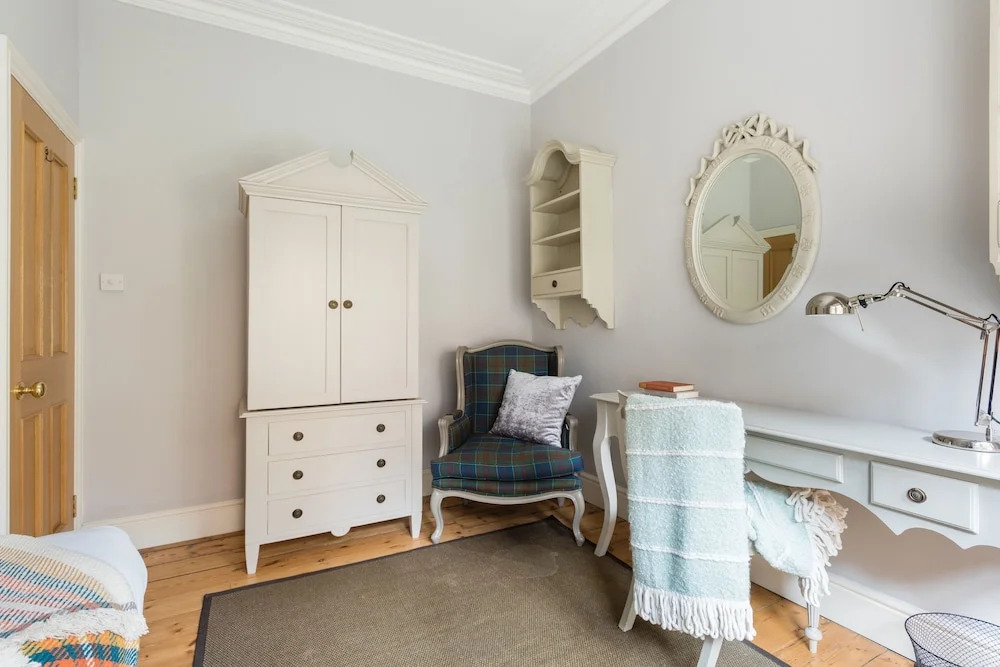 The Walton Gardens - Peaceful 2BDR with Garden