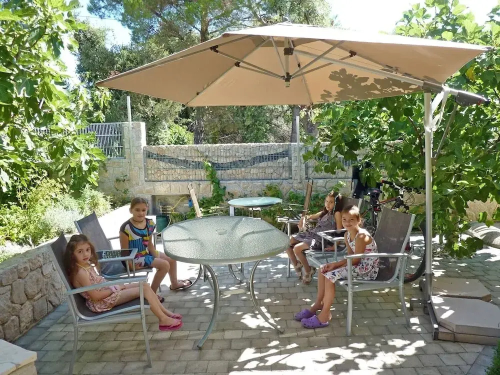 Amalia - Family Friendly With Parking - A4 Megi