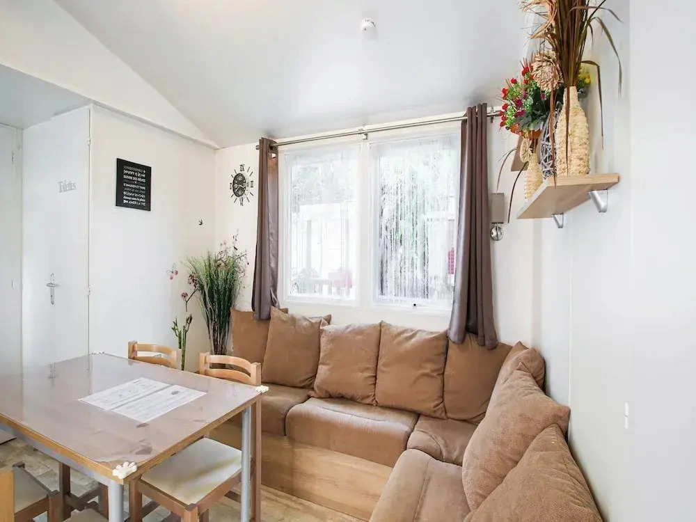 Swanky Mobile Home in Saint Jean de Monts
