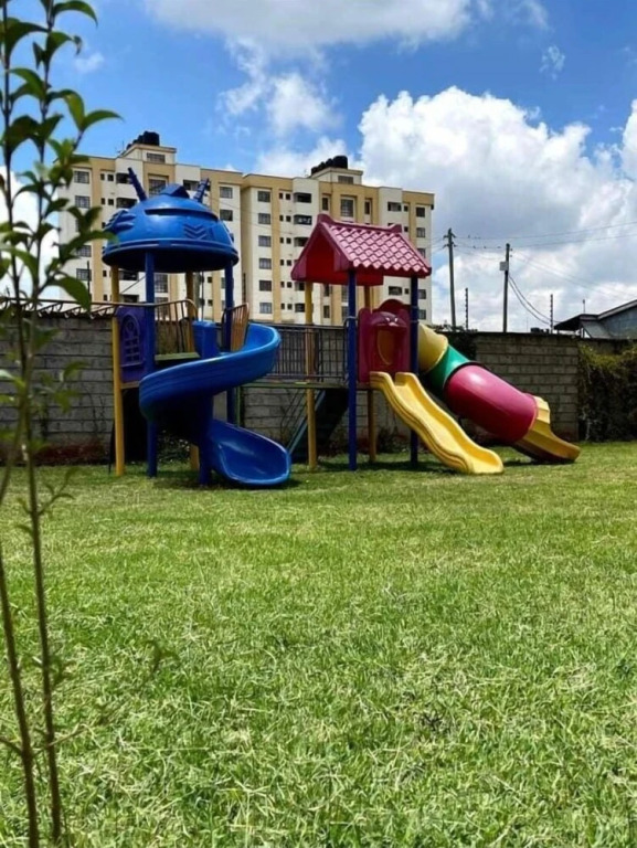 Lux Suites Racecourse Gardens Studio Apartments
