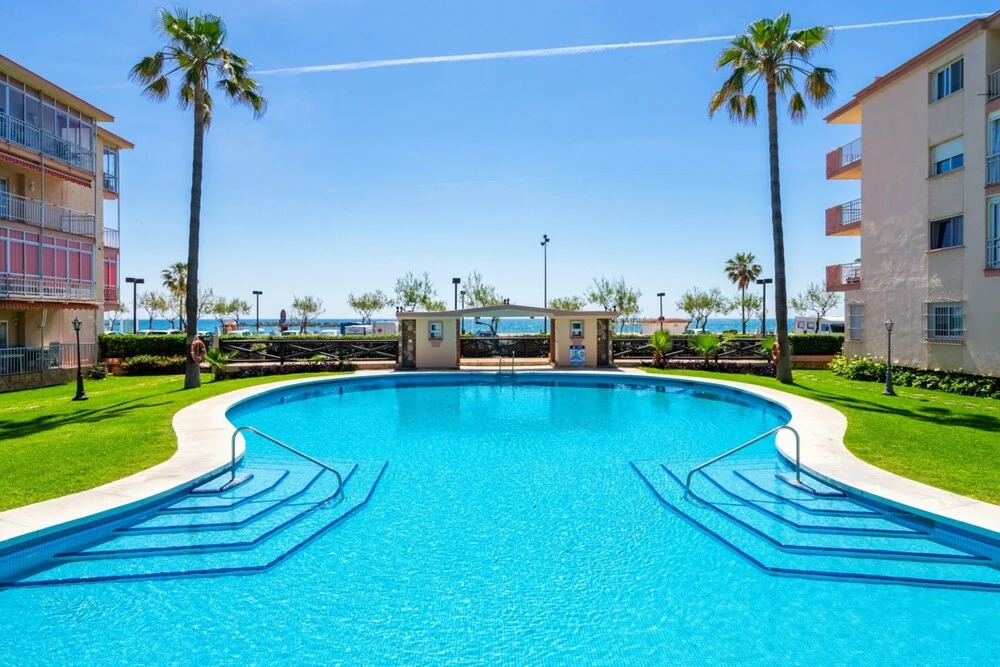 Apartment - 2 Bedrooms with Pool, WiFi and Sea views - 107864
