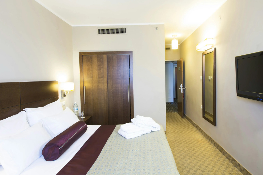 Prima Royale Hotel