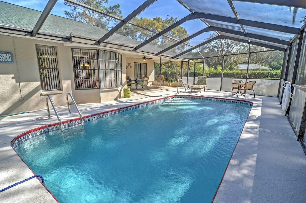 Pristine Spring Hill House w/ Private Pool & Lanai