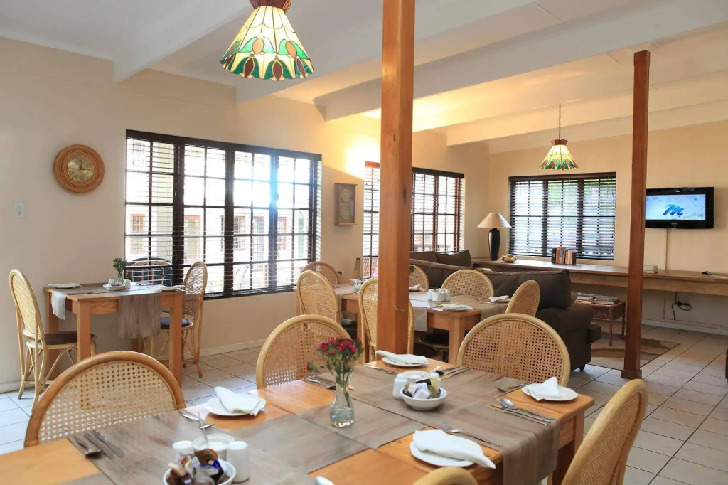 Loerie Guest Lodge
