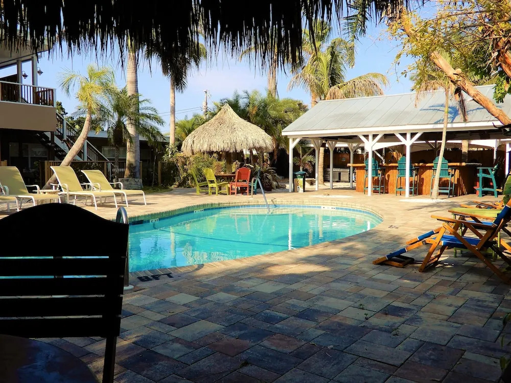 Coconut Grove Resort by Techtravel