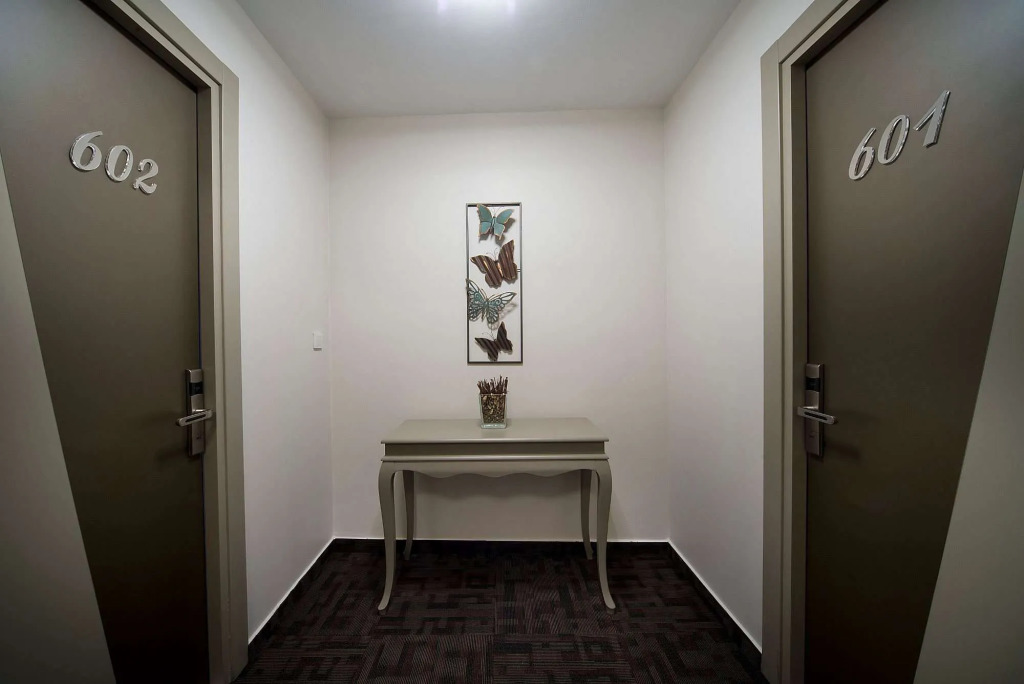 The Clock Suites