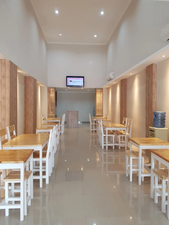 Ethan Hotel Kelapa Gading