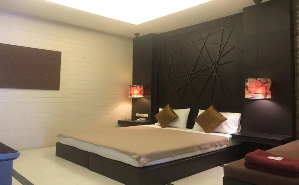 Paradise Inn Resort - Adults Only
