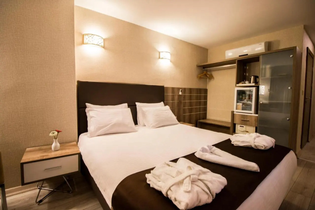 Business Han Hotel