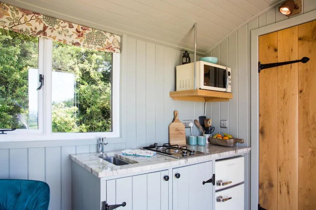Little Idyll shepherds hut