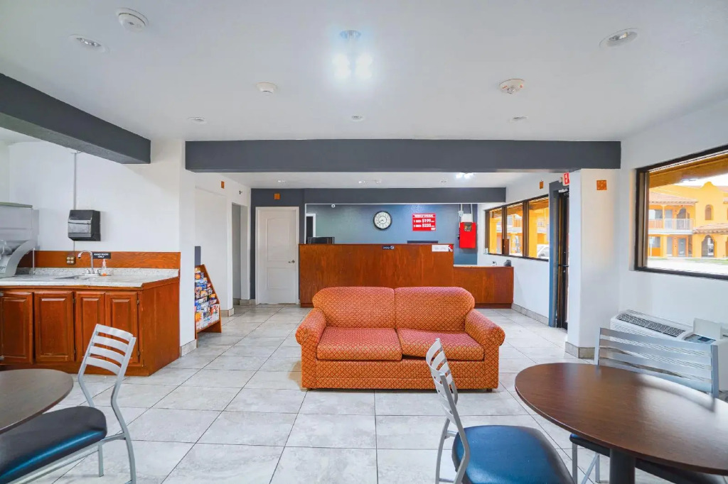 OYO Hotel Kingsville - Hwy 77