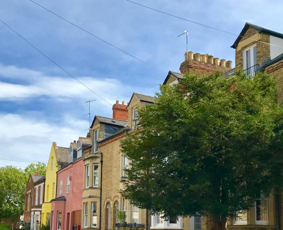 The Walton House spacious 3-Bedroom Jericho House close to City Centre