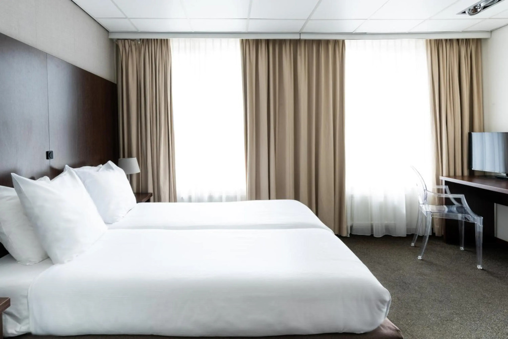 Sandton Eindhoven Centre - hotel Eindhoven city centre with private parking