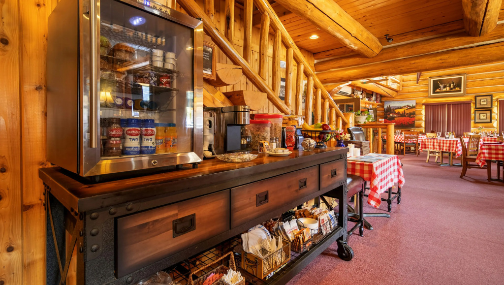 Dodge Peak Lodge