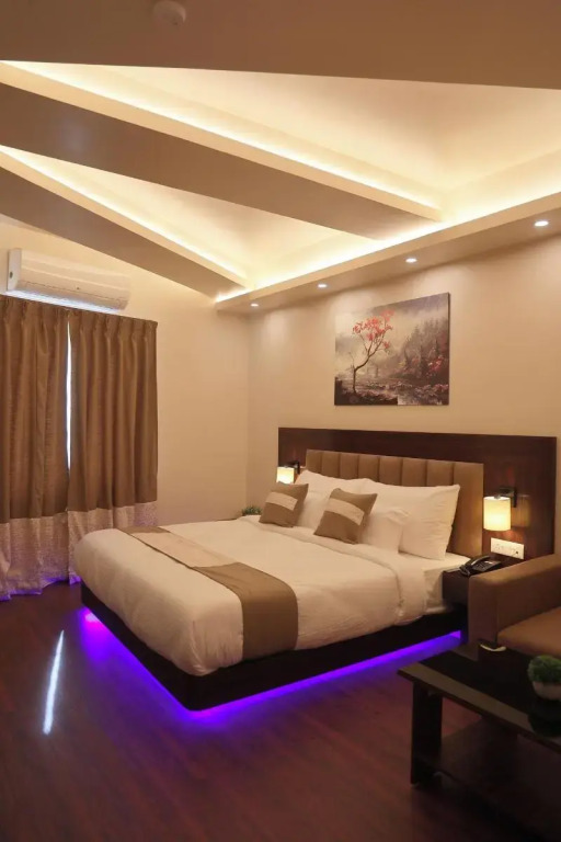 XCELSIOR HOTEL AND SPA by ROH