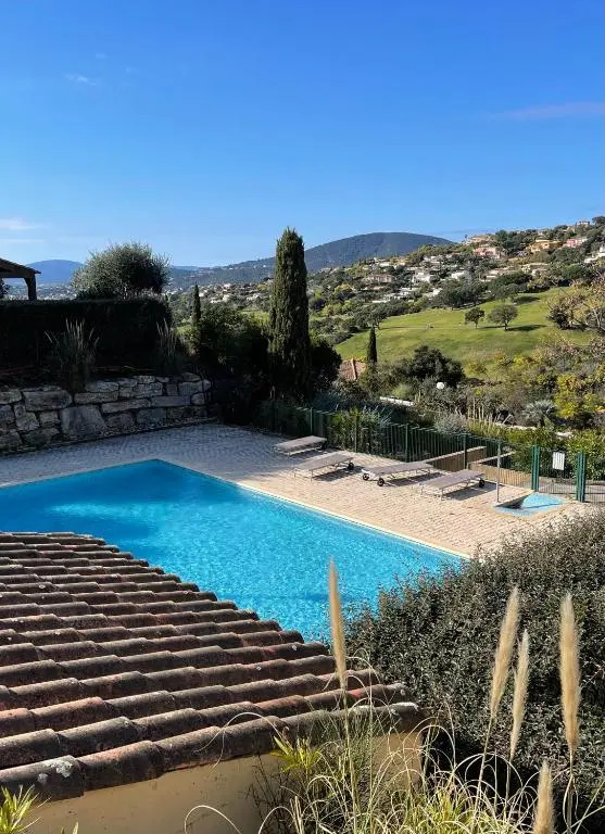 Villa "Les Greens" - Ste Maxime - 6 pers - Fibre - Proche Plages et Centre-Ville
