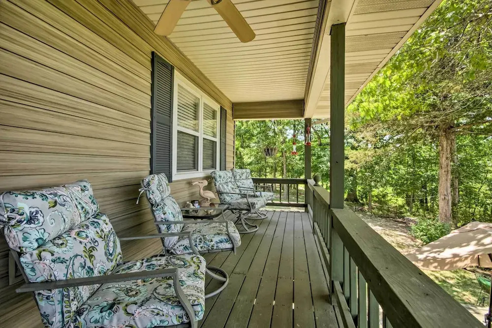 Mountain Home w/ Fire Pit & Norfork Lake Views!