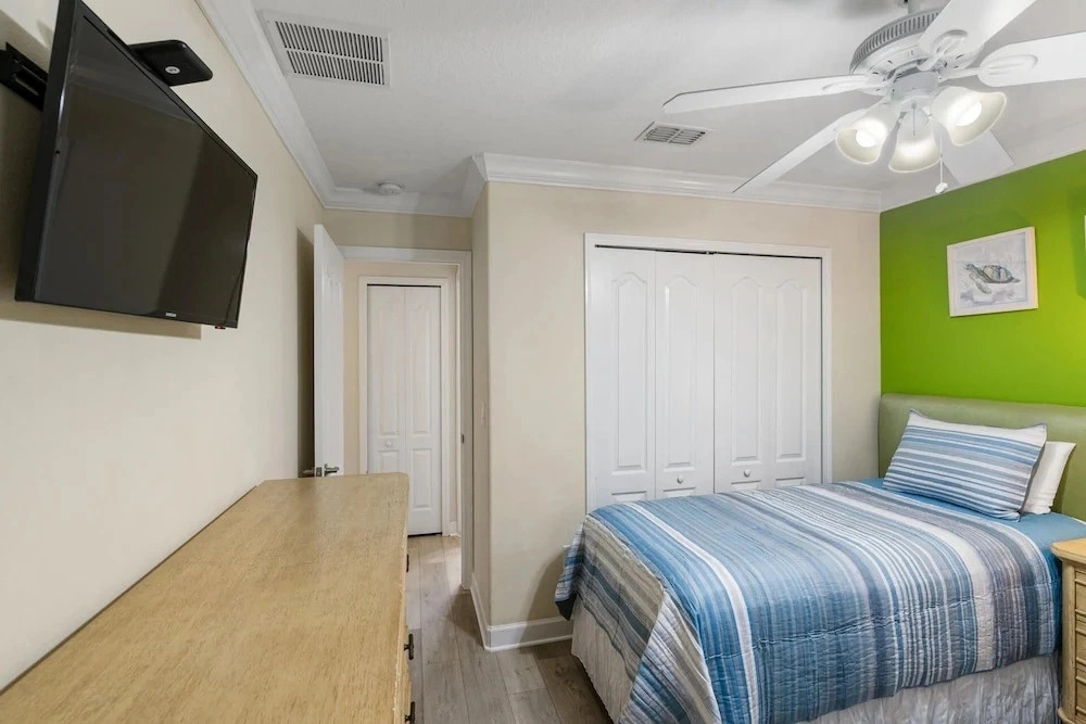 Buc2999 6 Bedroom Home