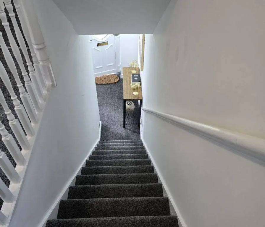 Manchester Blissful Retreat - 3-bedroom House
