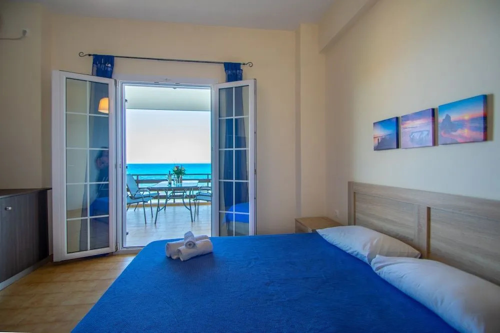 Paradiso Del Mare On the Beach by "elite"