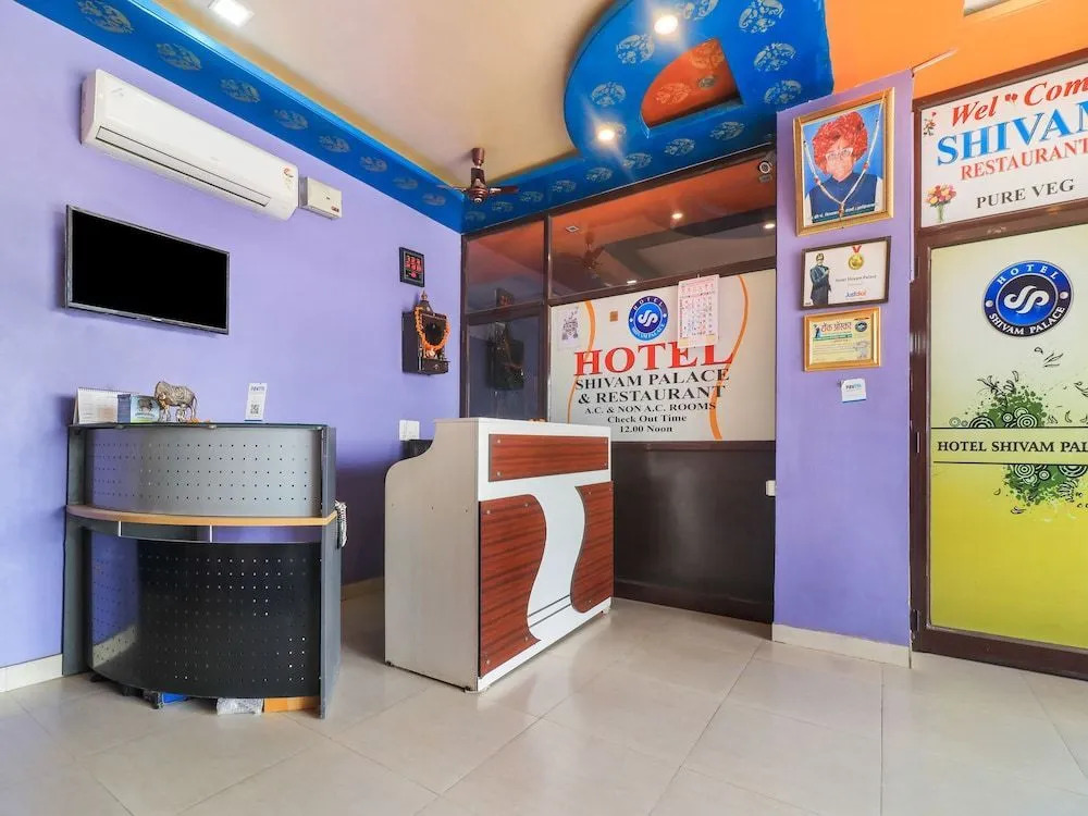 OYO Flagship Hotel Shivam Palace