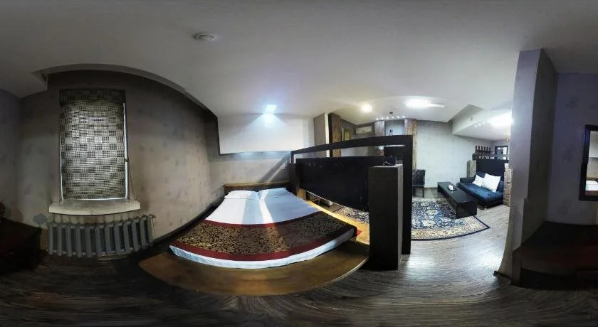 TnT Hotel
