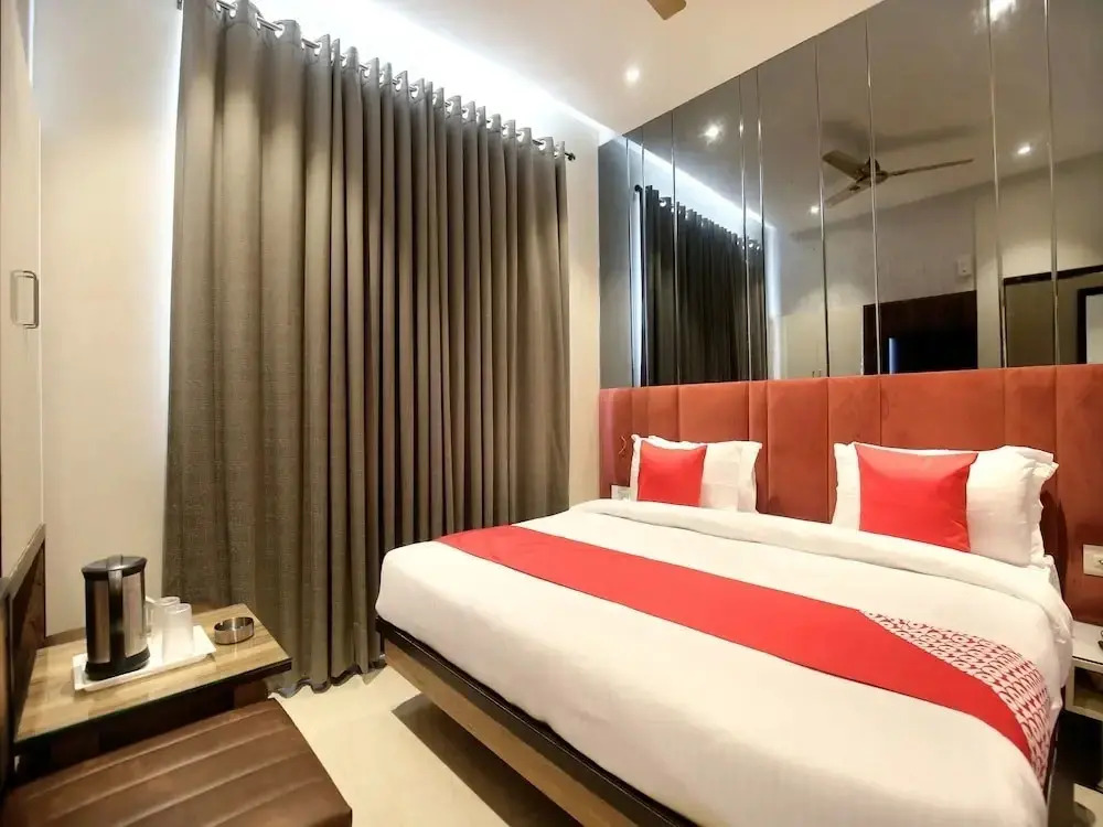 Hotel Grand Orchid By OYO Rooms