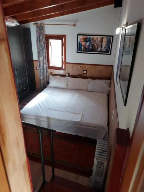 Kostogiorgis Home