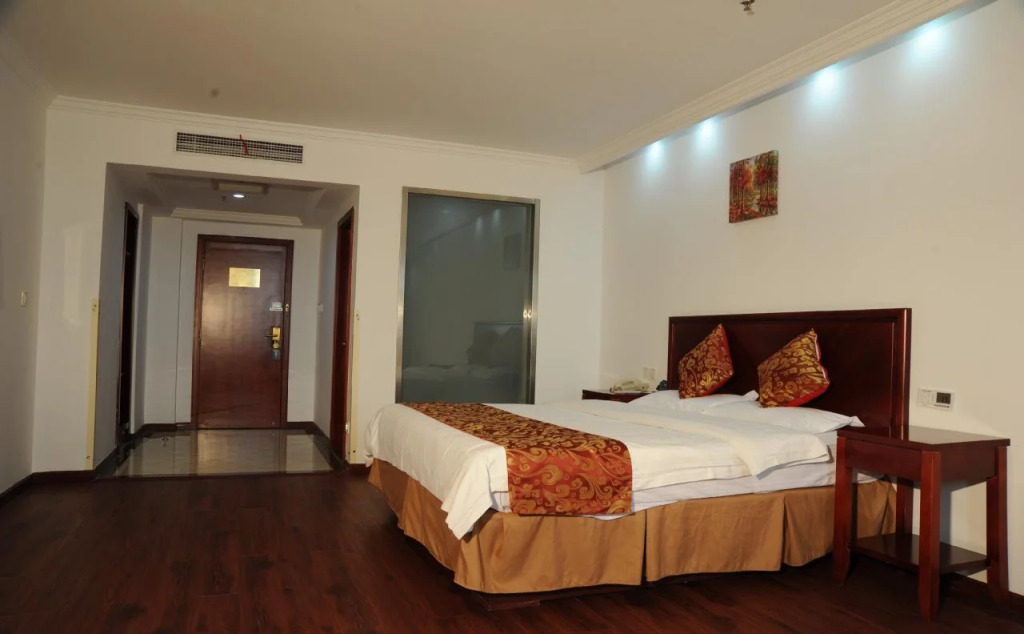 GreenTree Inn Suzhou Kunshan Lujia Hengtaiguoji Business Hotel