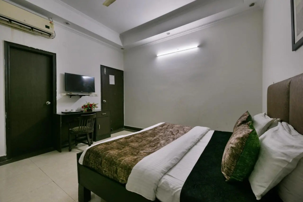 Hotel Diamond Stays