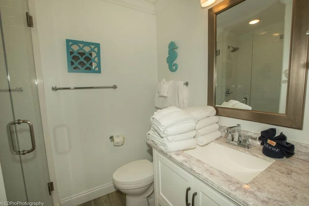 Sandpiper Cove 1129 2 Bedroom Condo by RedAwning