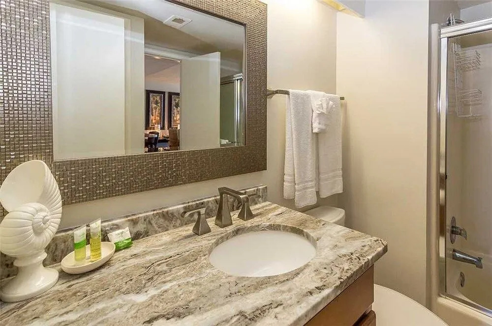 Wind Drift 208 - 2 Br condo by RedAwning