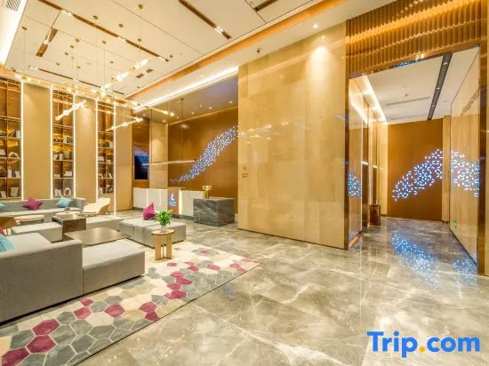 Lavande Hotel Huidong High-Speed Railway Station Shengli Square Store