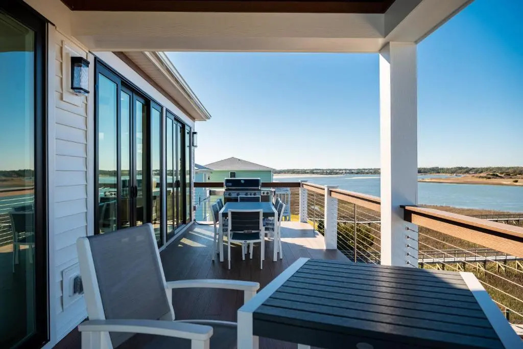 Golden Hour by Oak Island Accommodations