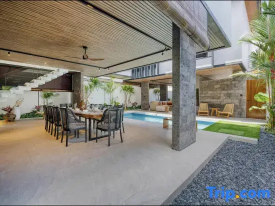 Sui A2: 3BR Villa • Prime Location by Berawa Beach - A Luxury Private Villa By Balinest Villas