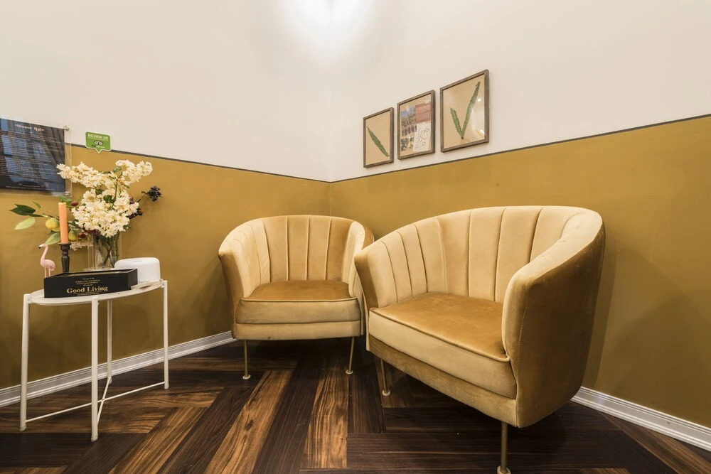 Chloe & Leo Homestay