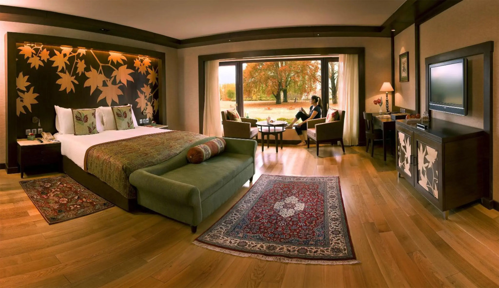 The LaLit Grand Palace Srinagar