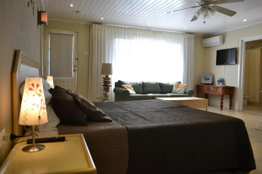 Bananas Apartments Adults Only