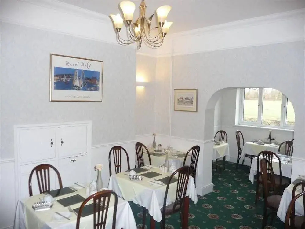 The Emsworth Hotel