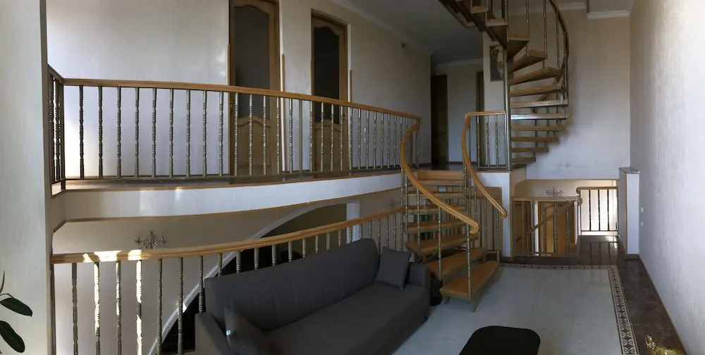 Bajo Guest House