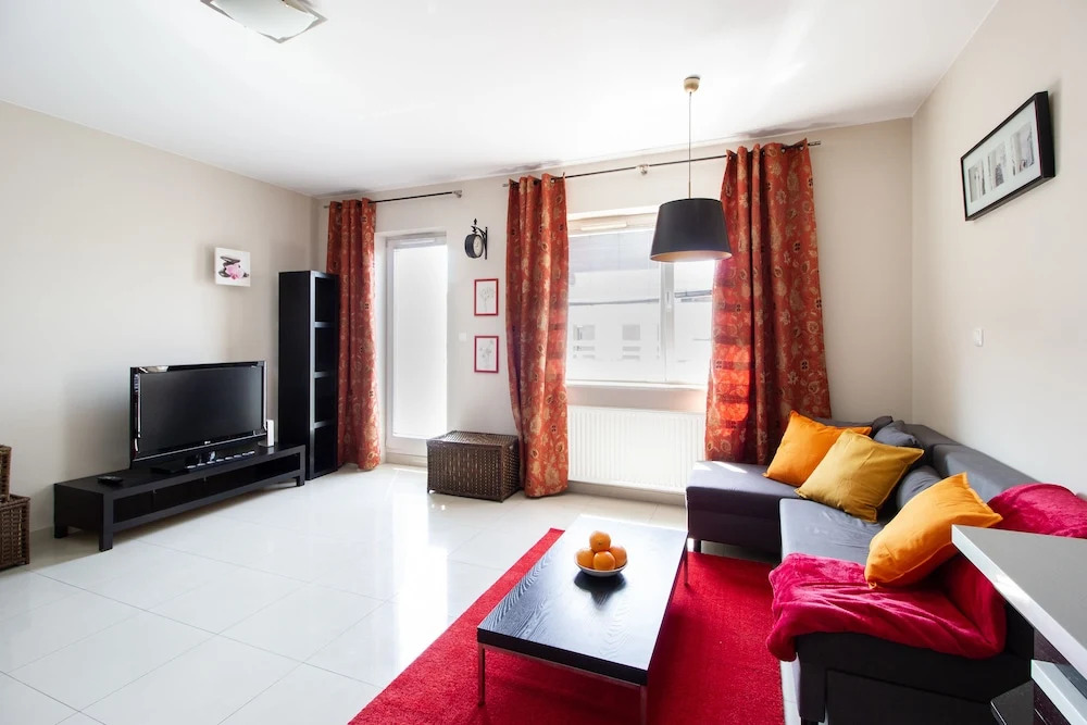 Wilanów Apartment with Balcony