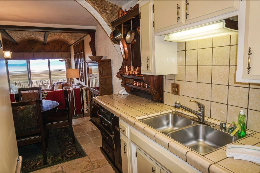 Waterfront Lakeview Ave Tahoe  Rental 2 Bedroom Condo