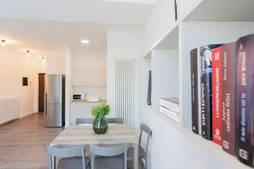 Garibaldi 24 Apartments by Rent all Como