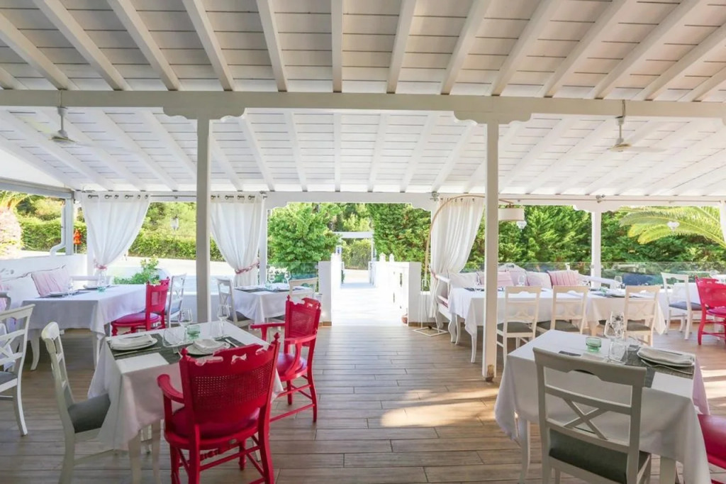 Mandraki Village Boutique Hotel
