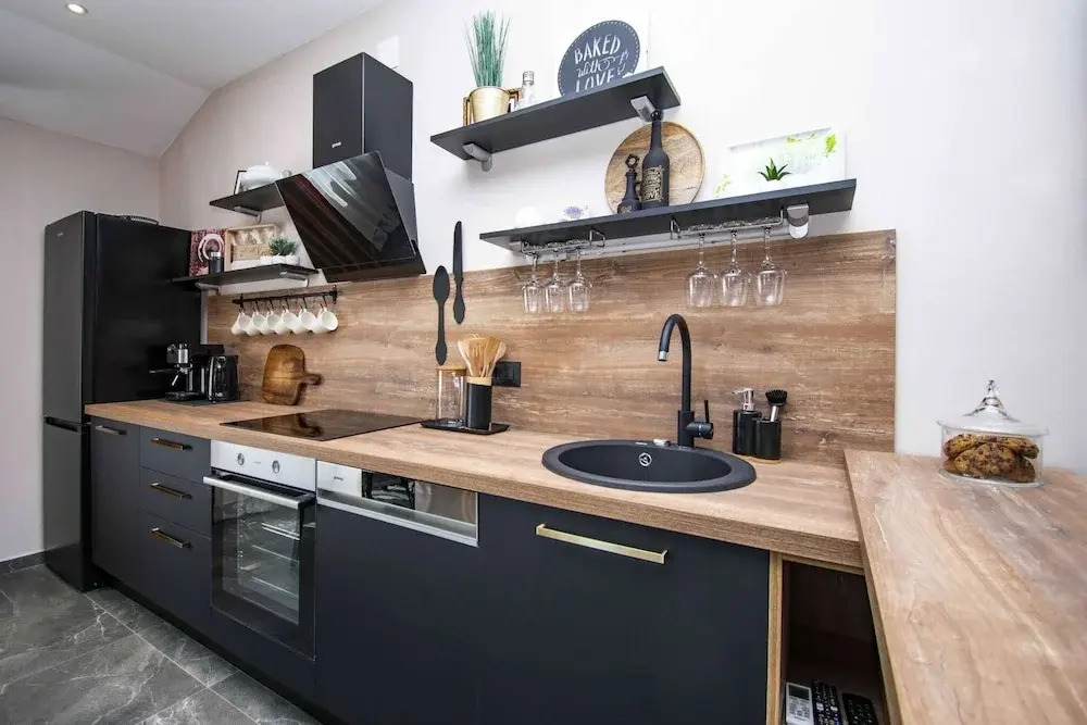 2-bedroom Coastal Apartment in Vodice